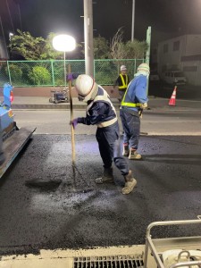 ⑧表層工　敷均し